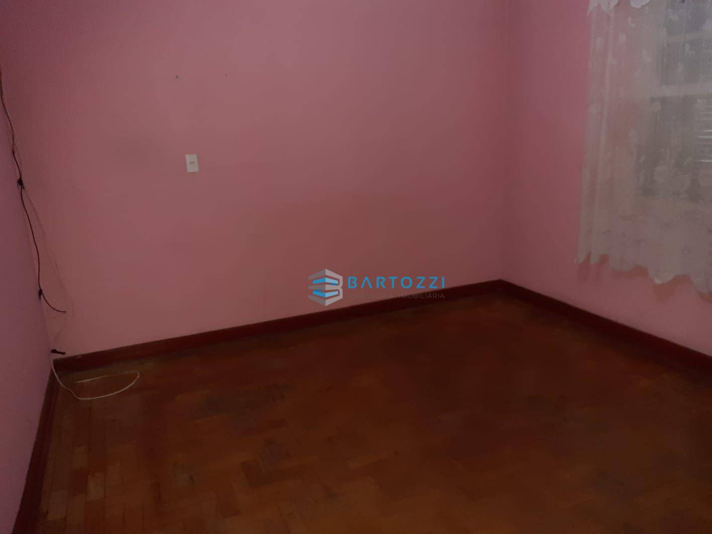 Casa à venda com 2 quartos, 196m² - Foto 15