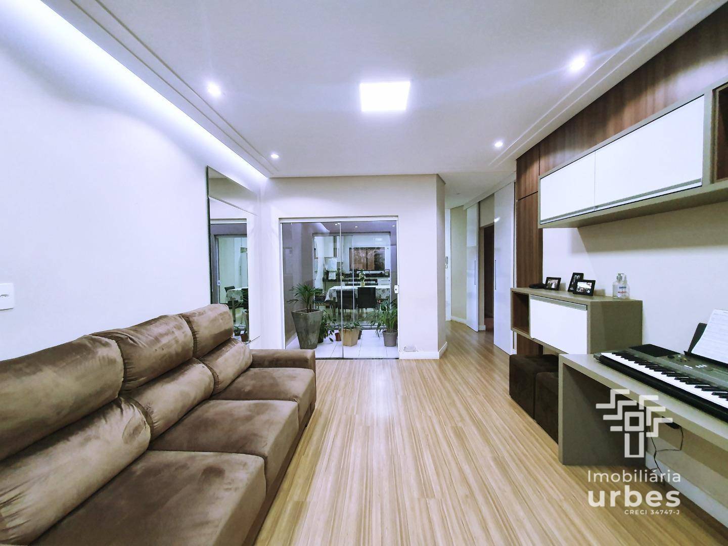 Casa, 3 quartos, 240 m² - Foto 3