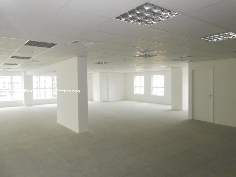 Conjunto Comercial-Sala à venda com 1 quarto, 252m² - Foto 27