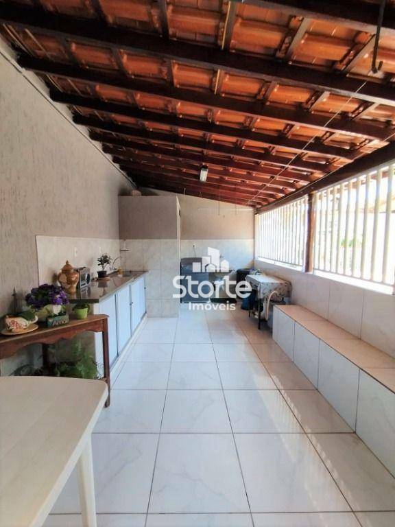 Casa à venda com 3 quartos, 169m² - Foto 17