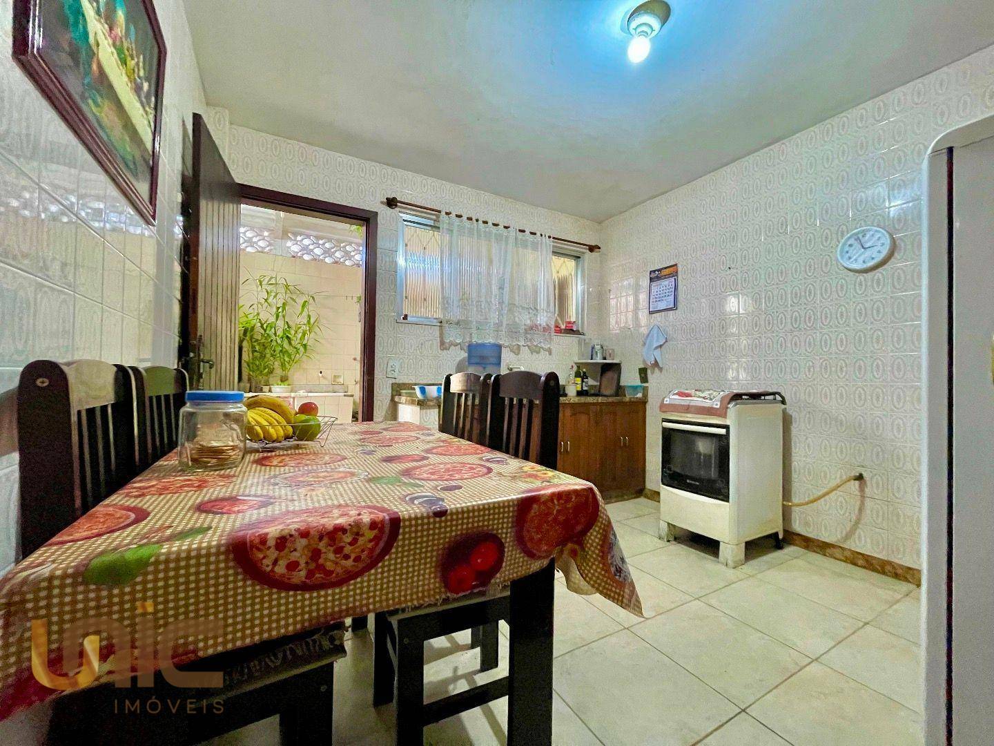 Casa à venda com 2 quartos, 56m² - Foto 17