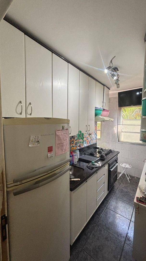 Apartamento à venda com 2 quartos, 52m² - Foto 14