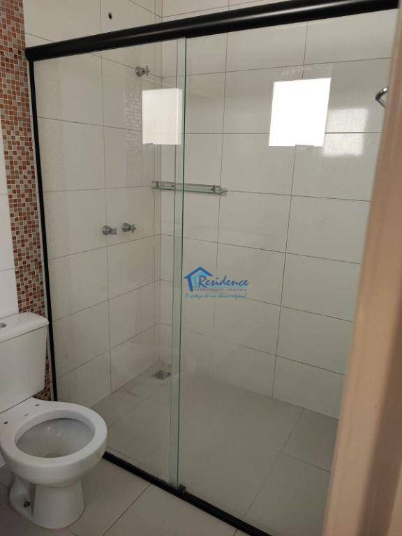 Casa de Condomínio para alugar com 3 quartos, 180m² - Foto 3