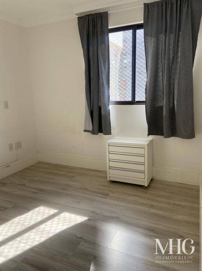 Apartamento à venda com 3 quartos, 127m² - Foto 14