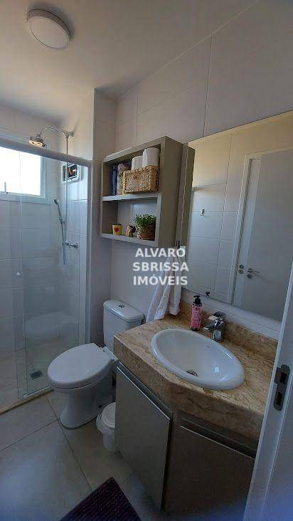 Apartamento à venda com 2 quartos, 65m² - Foto 2