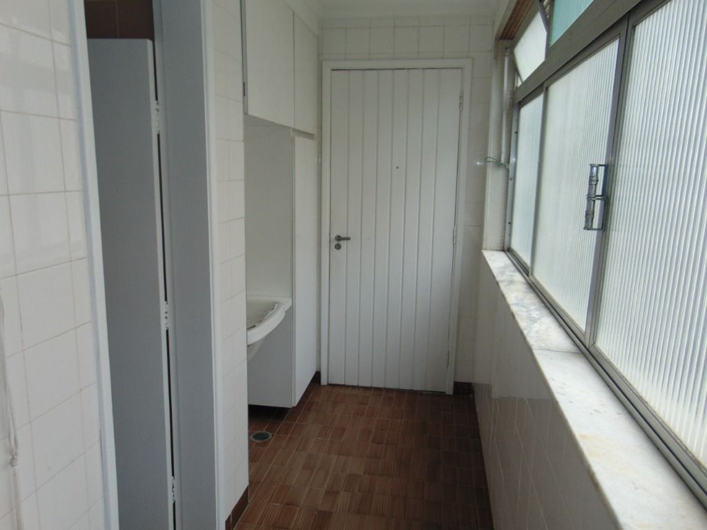 Apartamento à venda com 2 quartos, 70m² - Foto 14