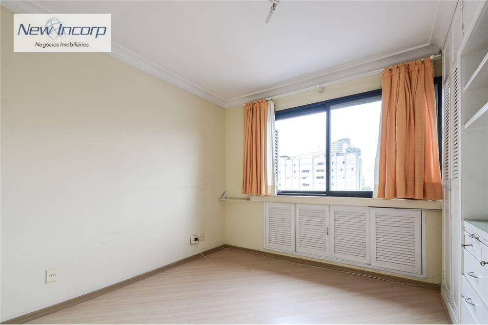 Apartamento à venda com 3 quartos, 115m² - Foto 22