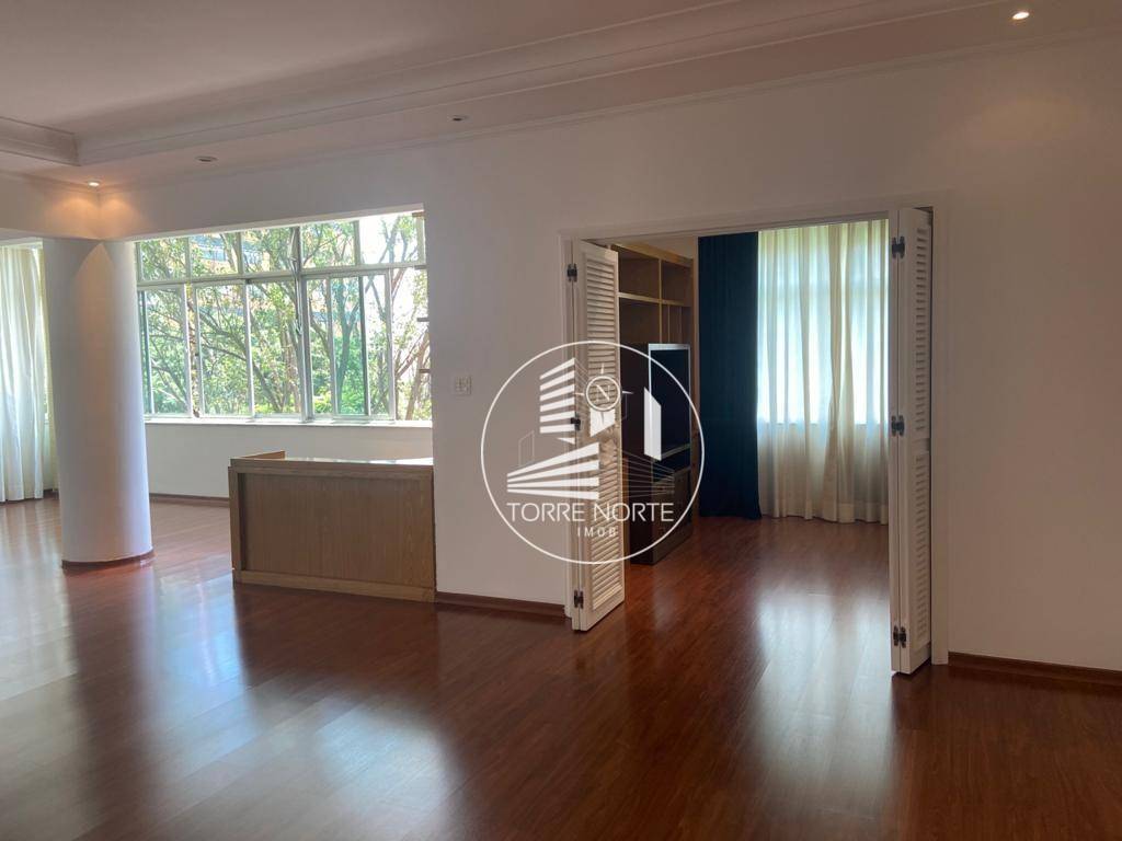 Apartamento à venda com 3 quartos, 218m² - Foto 8