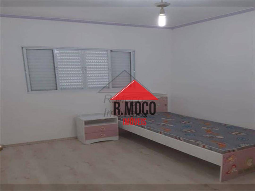 Sobrado à venda com 2 quartos, 216m² - Foto 11