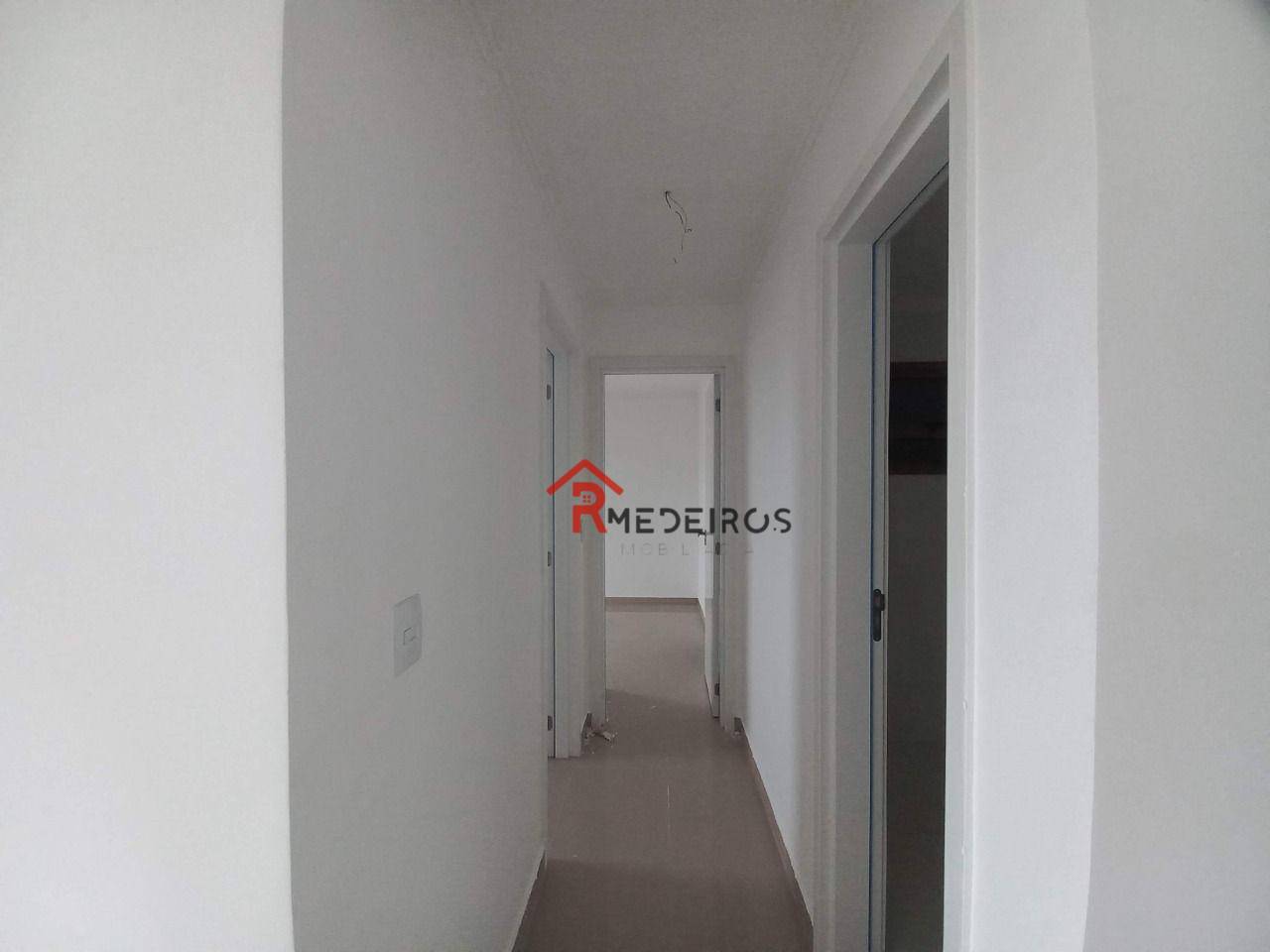 Apartamento à venda com 2 quartos, 63m² - Foto 6