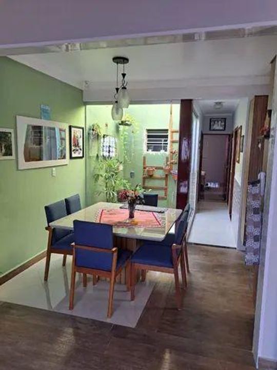 Casa à venda com 3 quartos, 165m² - Foto 2