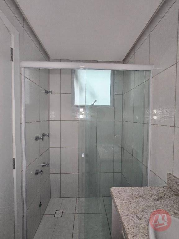 Apartamento para alugar com 3 quartos, 74m² - Foto 15