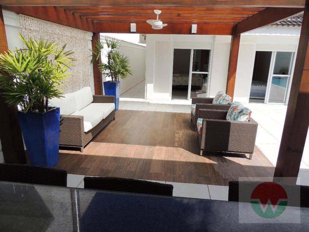 Casa de Condomínio à venda com 4 quartos, 203m² - Foto 35