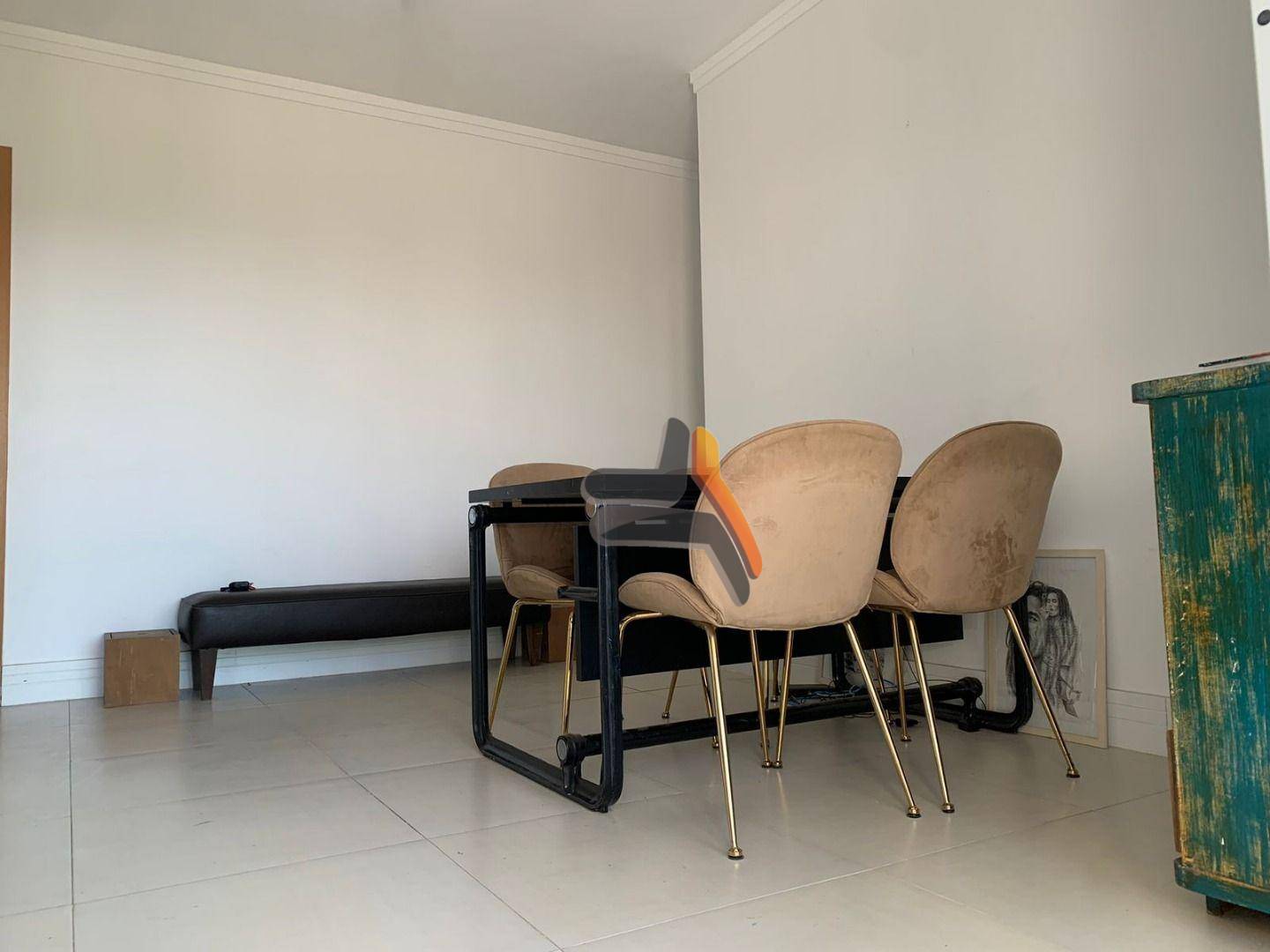 Apartamento para alugar com 2 quartos, 74m² - Foto 3