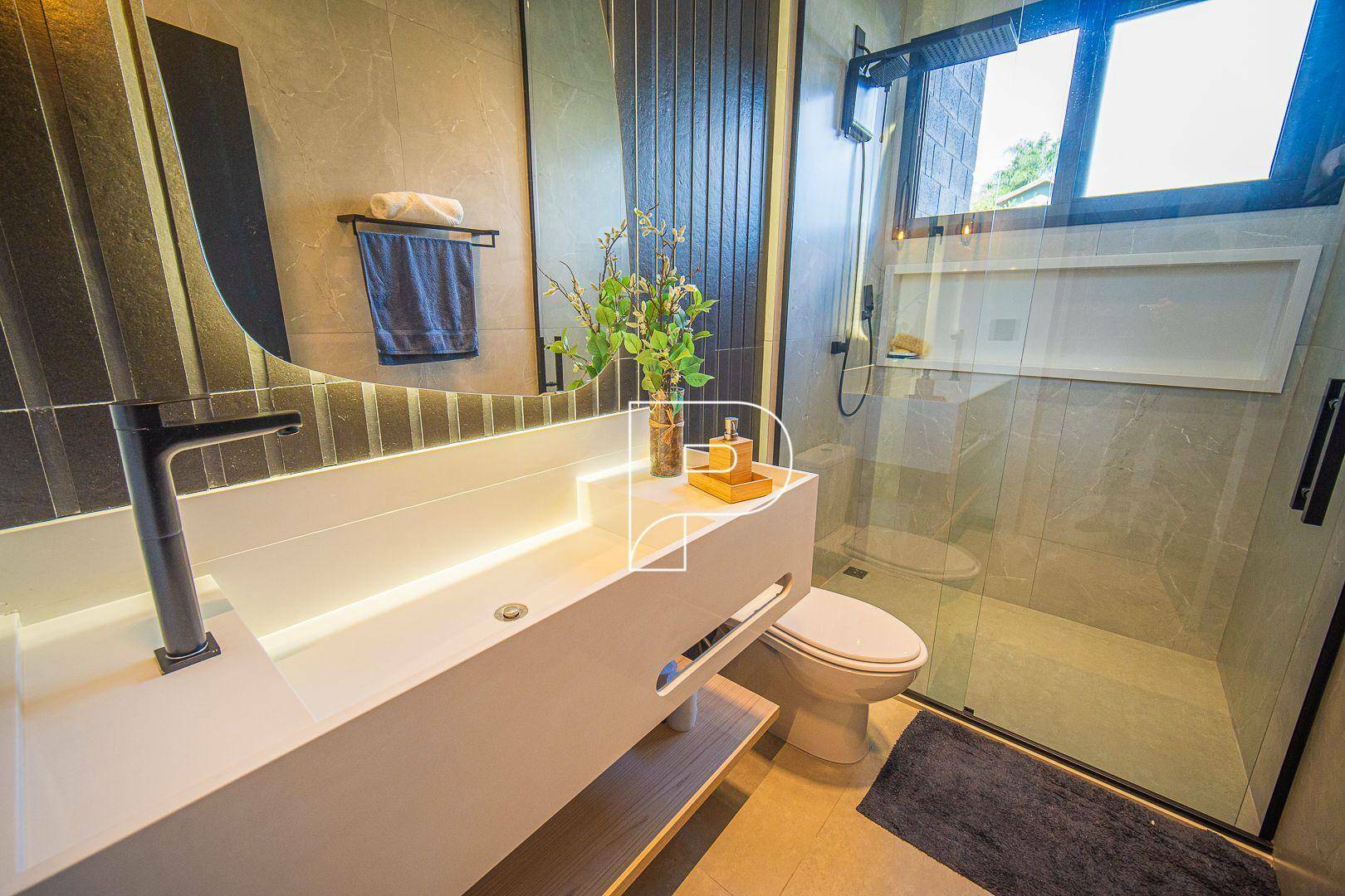 Casa de Condomínio à venda com 4 quartos, 550m² - Foto 46