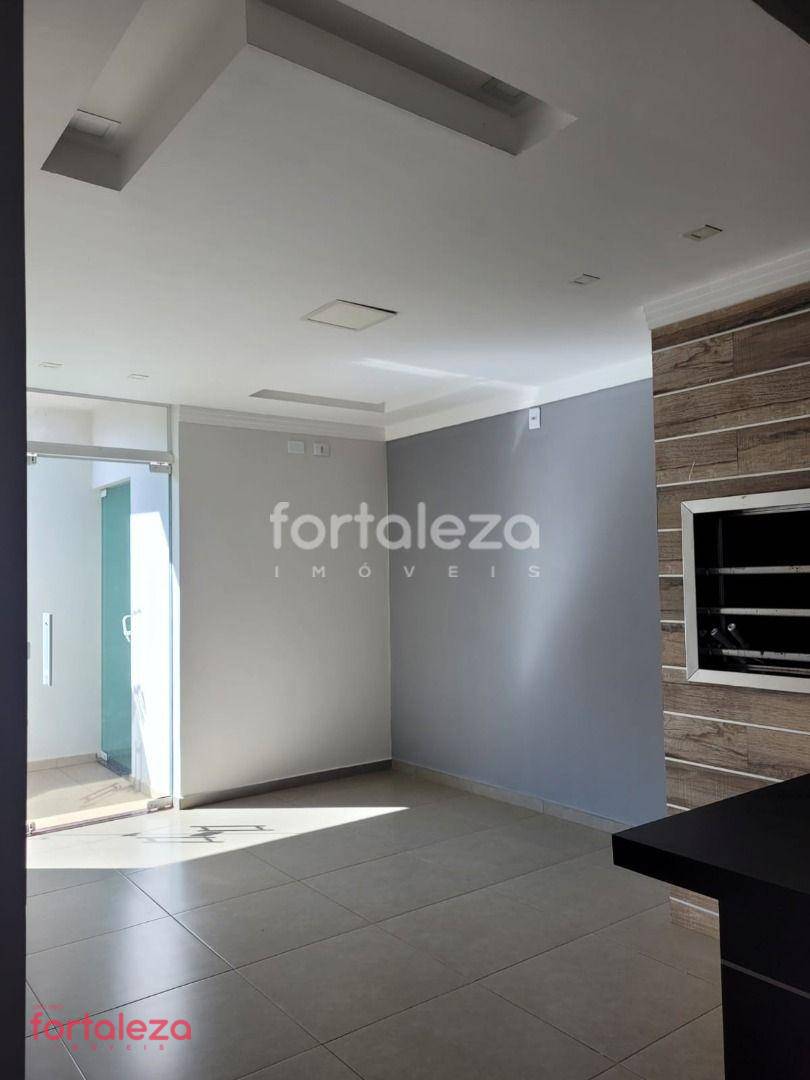 Casa à venda com 2 quartos, 99m² - Foto 8