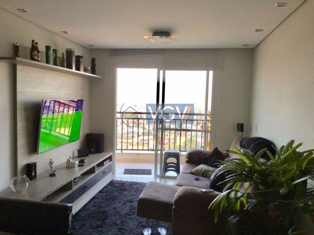 Apartamento à venda com 3 quartos, 76m² - Foto 1