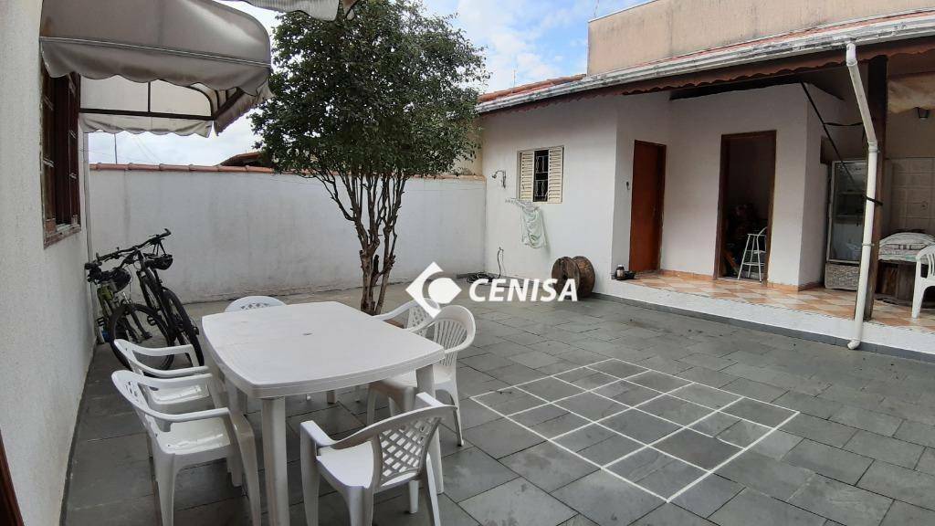 Casa à venda com 4 quartos, 234m² - Foto 10