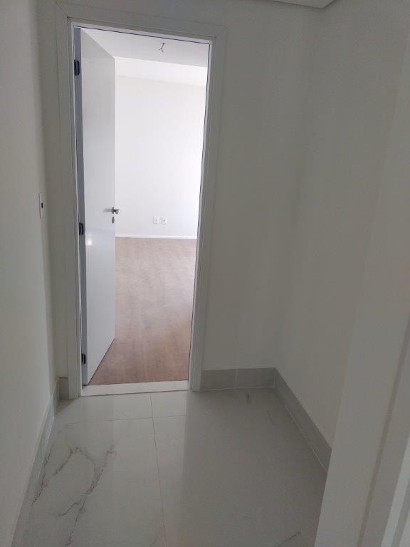 Apartamento à venda com 3 quartos, 163m² - Foto 13