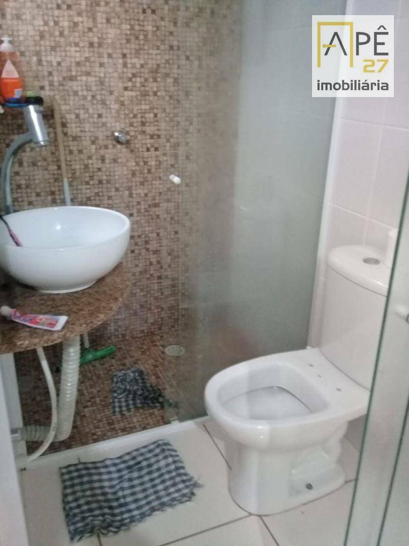 Casa à venda com 2 quartos, 180m² - Foto 12