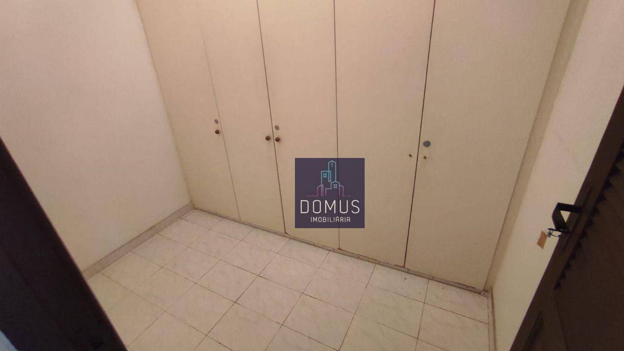 Casa à venda com 3 quartos, 300M2 - Foto 7