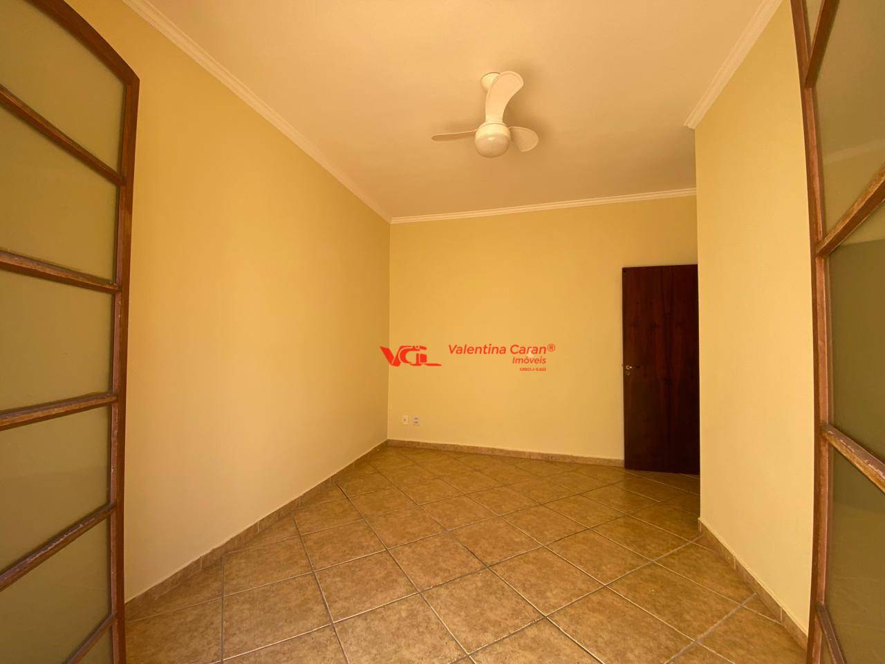 Casa para alugar com 4 quartos, 200m² - Foto 18