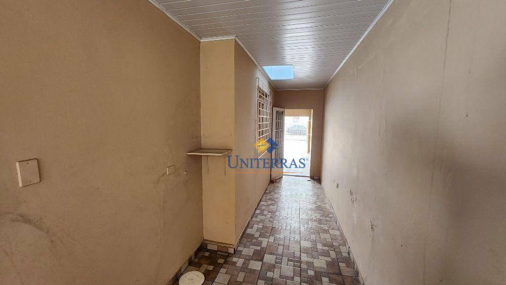 Casa à venda com 4 quartos, 180m² - Foto 16