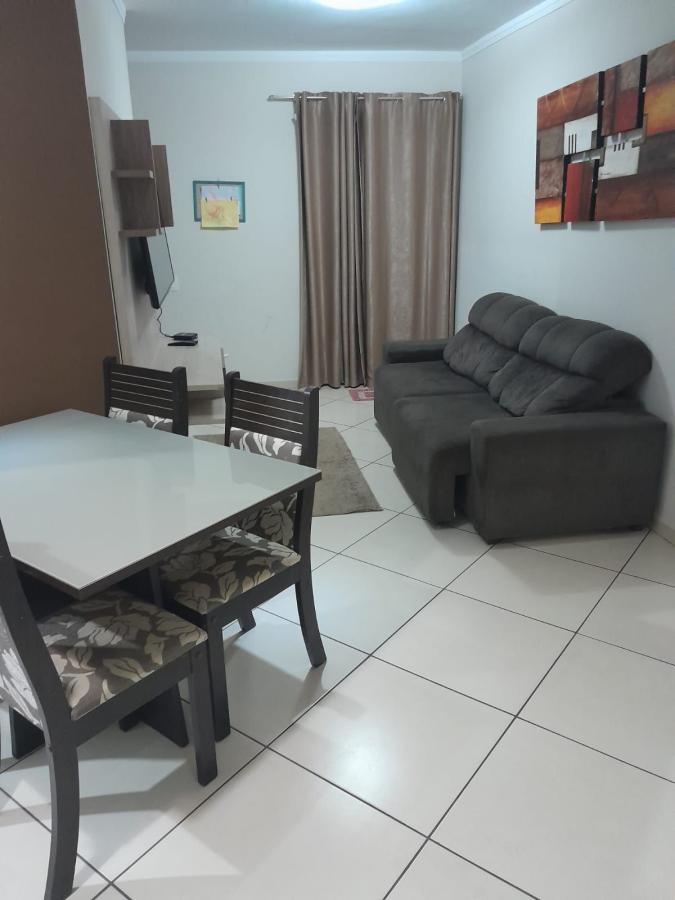 Apartamento à venda com 2 quartos, 48m² - Foto 2