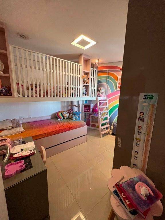 Apartamento à venda com 2 quartos, 95m² - Foto 9