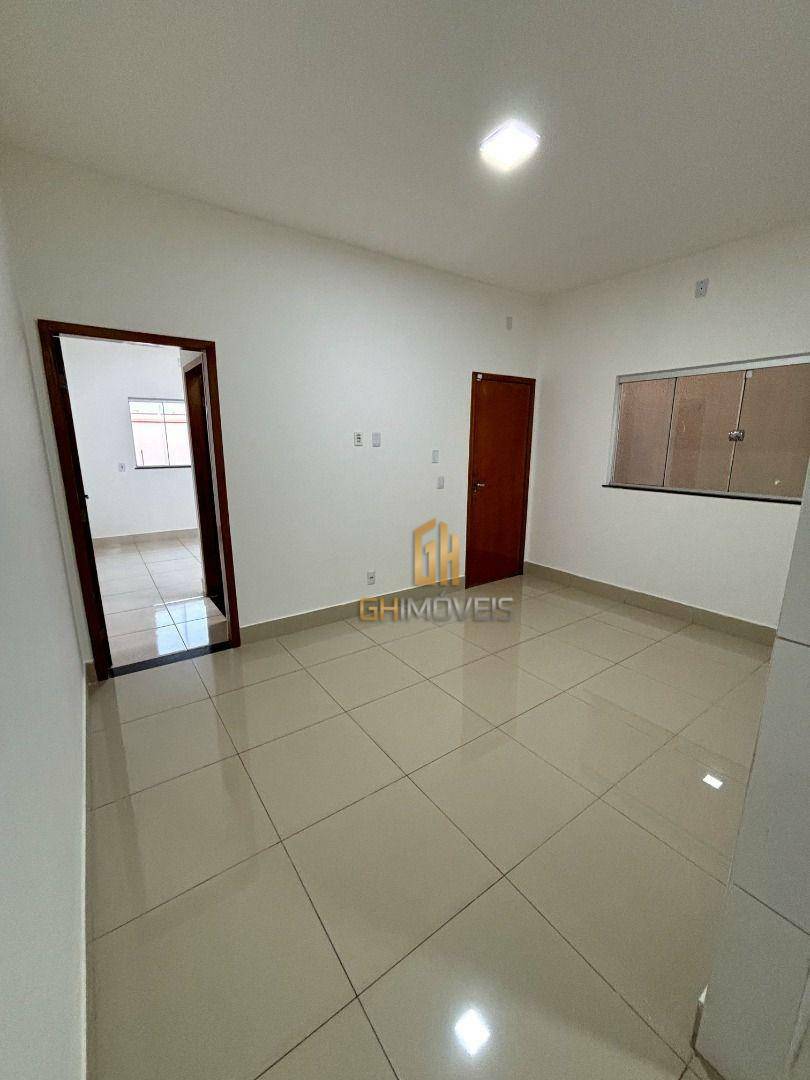 Casa à venda com 3 quartos, 87m² - Foto 3