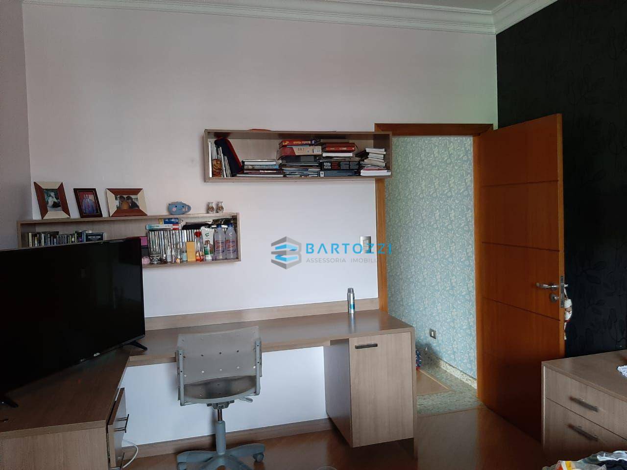 Sobrado à venda com 3 quartos, 242m² - Foto 26