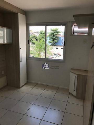 Apartamento à venda com 2 quartos, 77m² - Foto 10