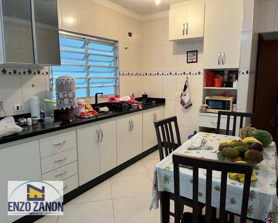 Sobrado à venda com 3 quartos, 207m² - Foto 3