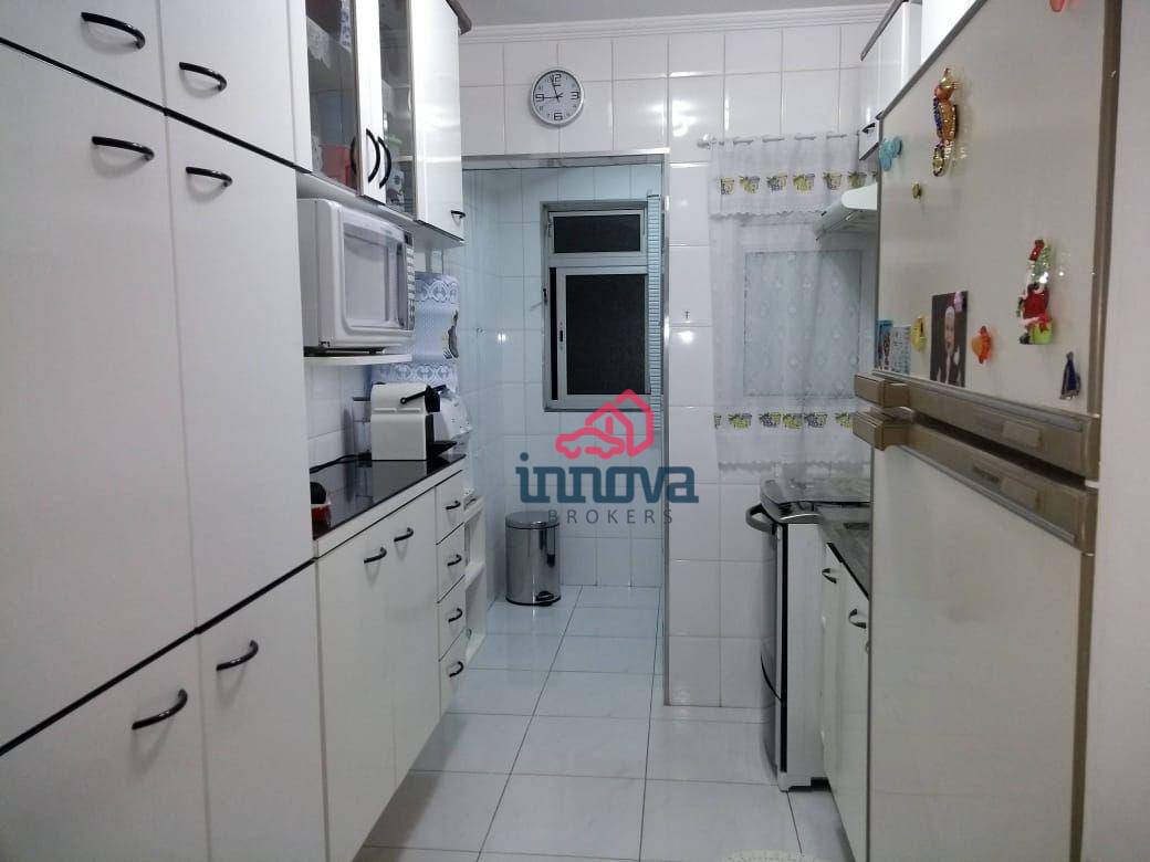 Apartamento à venda com 3 quartos, 80m² - Foto 3