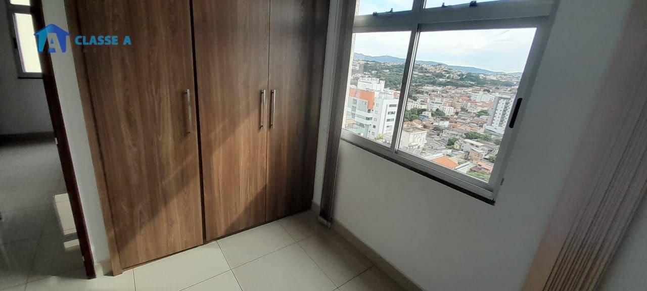 Apartamento à venda com 3 quartos, 116m² - Foto 11