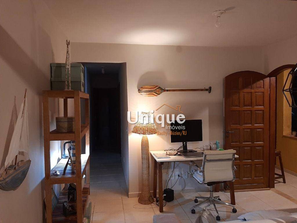 Casa à venda com 6 quartos, 235m² - Foto 5