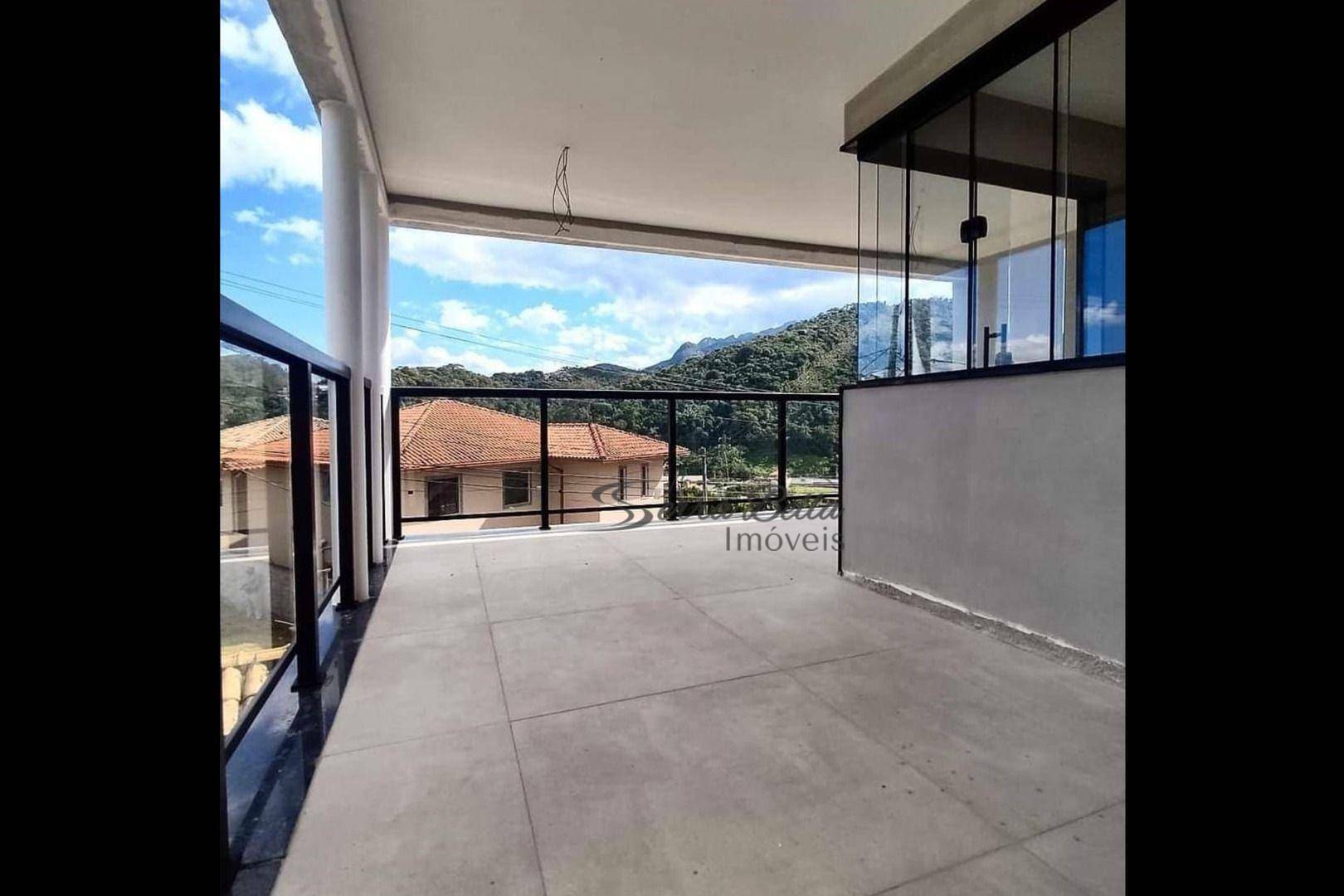 Casa à venda com 5 quartos, 300m² - Foto 2