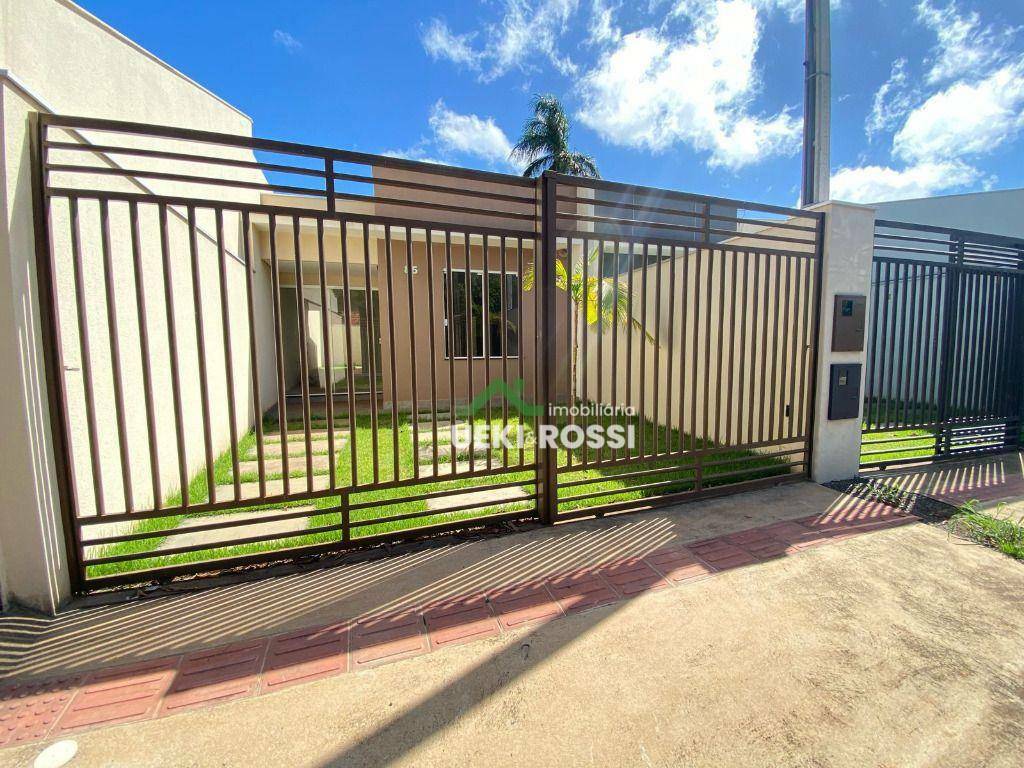 Casa à venda com 2 quartos, 68m² - Foto 2