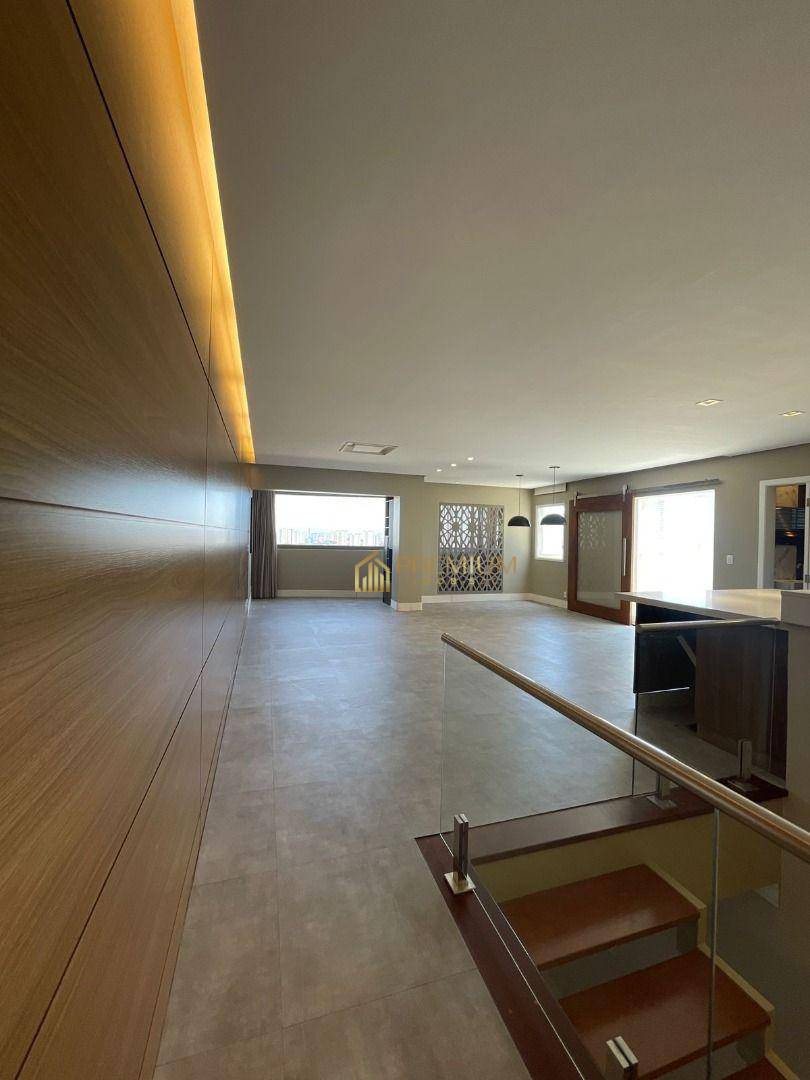 Apartamento à venda com 3 quartos, 220m² - Foto 17