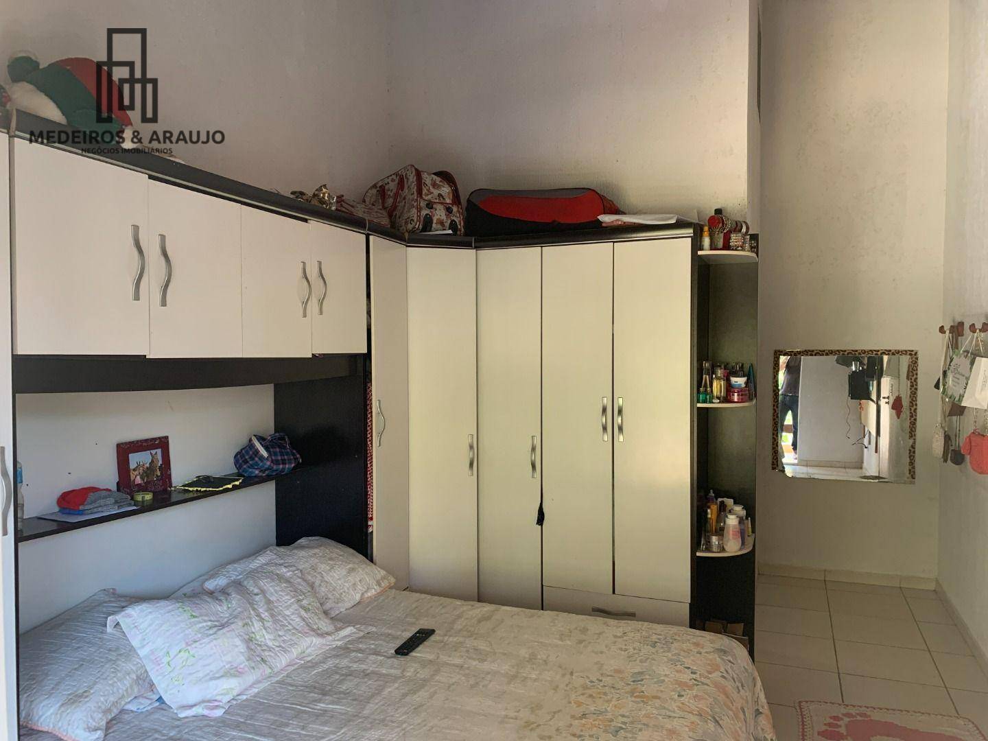 Casa à venda com 3 quartos, 200m² - Foto 14