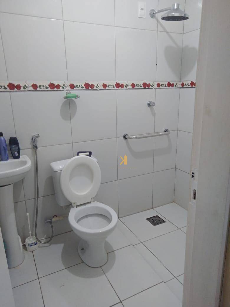 Apartamento à venda com 2 quartos, 80m² - Foto 11