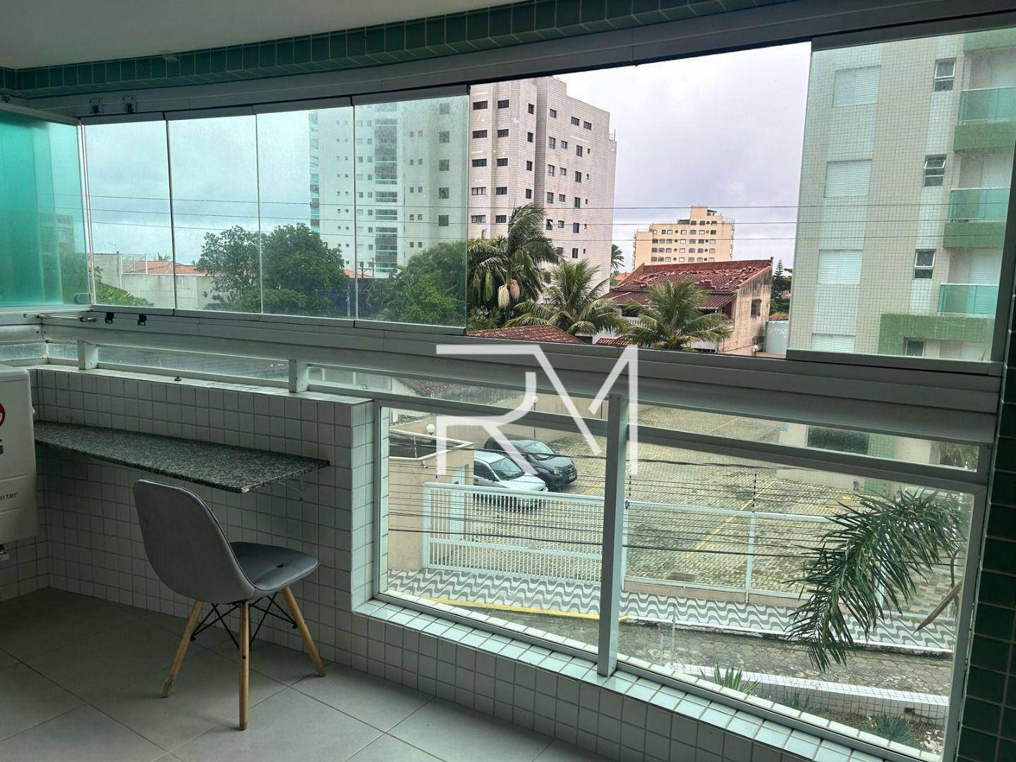 Apartamento à venda com 2 quartos, 81m² - Foto 1