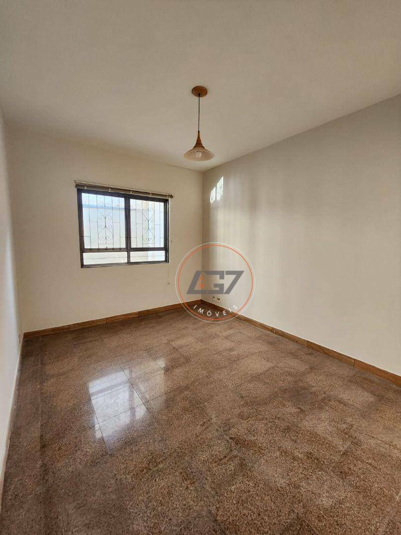 Casa para alugar com 3 quartos, 300M2 - Foto 5