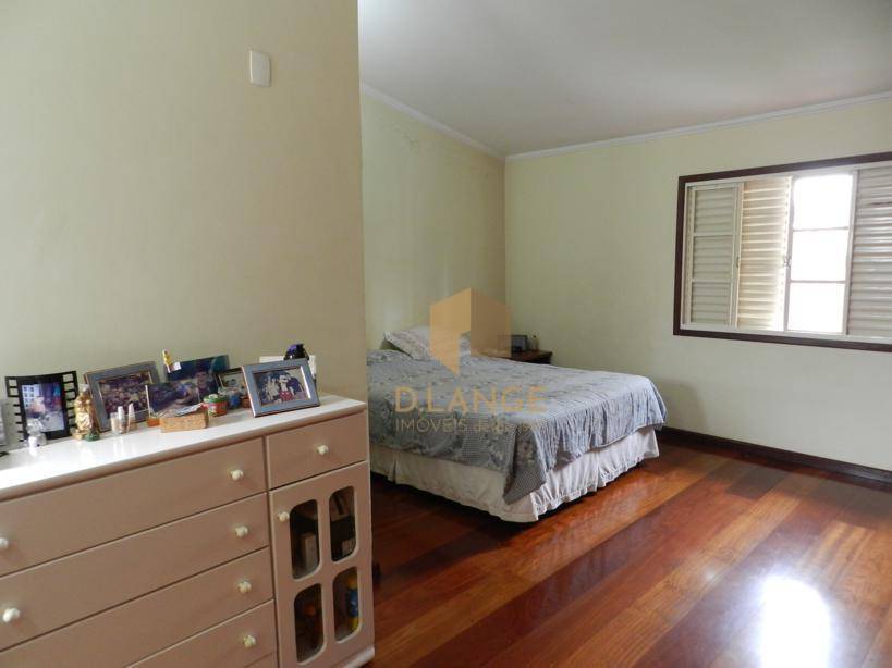 Casa de Condomínio à venda com 3 quartos, 250m² - Foto 12