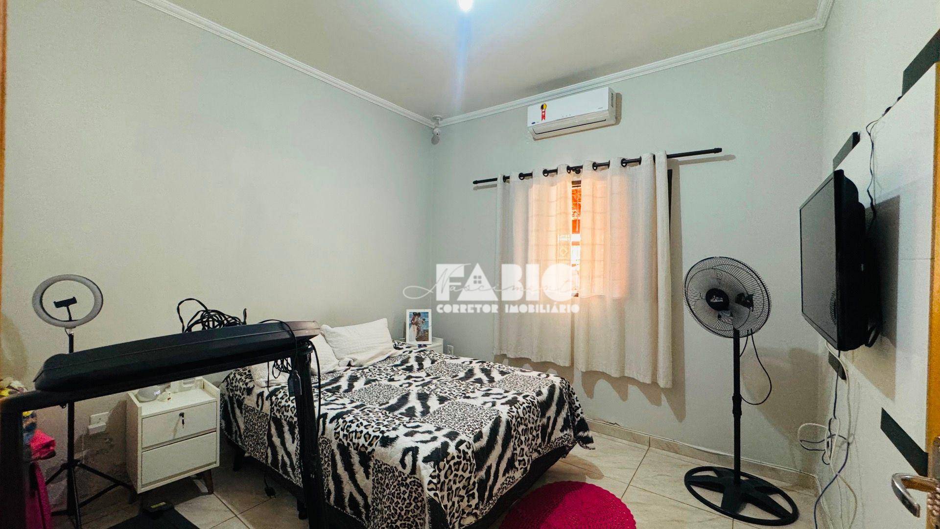 Casa à venda com 2 quartos, 150m² - Foto 8