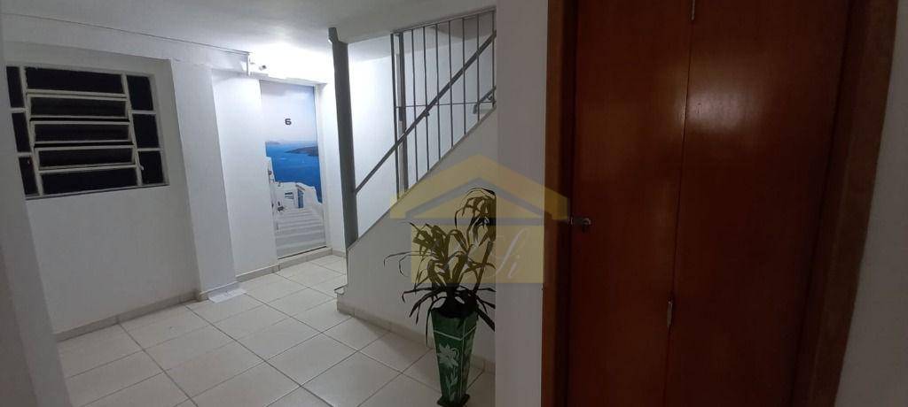 Sobrado à venda com 11 quartos, 300m² - Foto 11