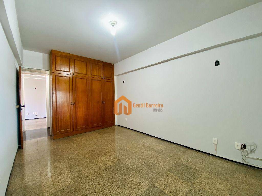 Apartamento à venda com 4 quartos, 342m² - Foto 23