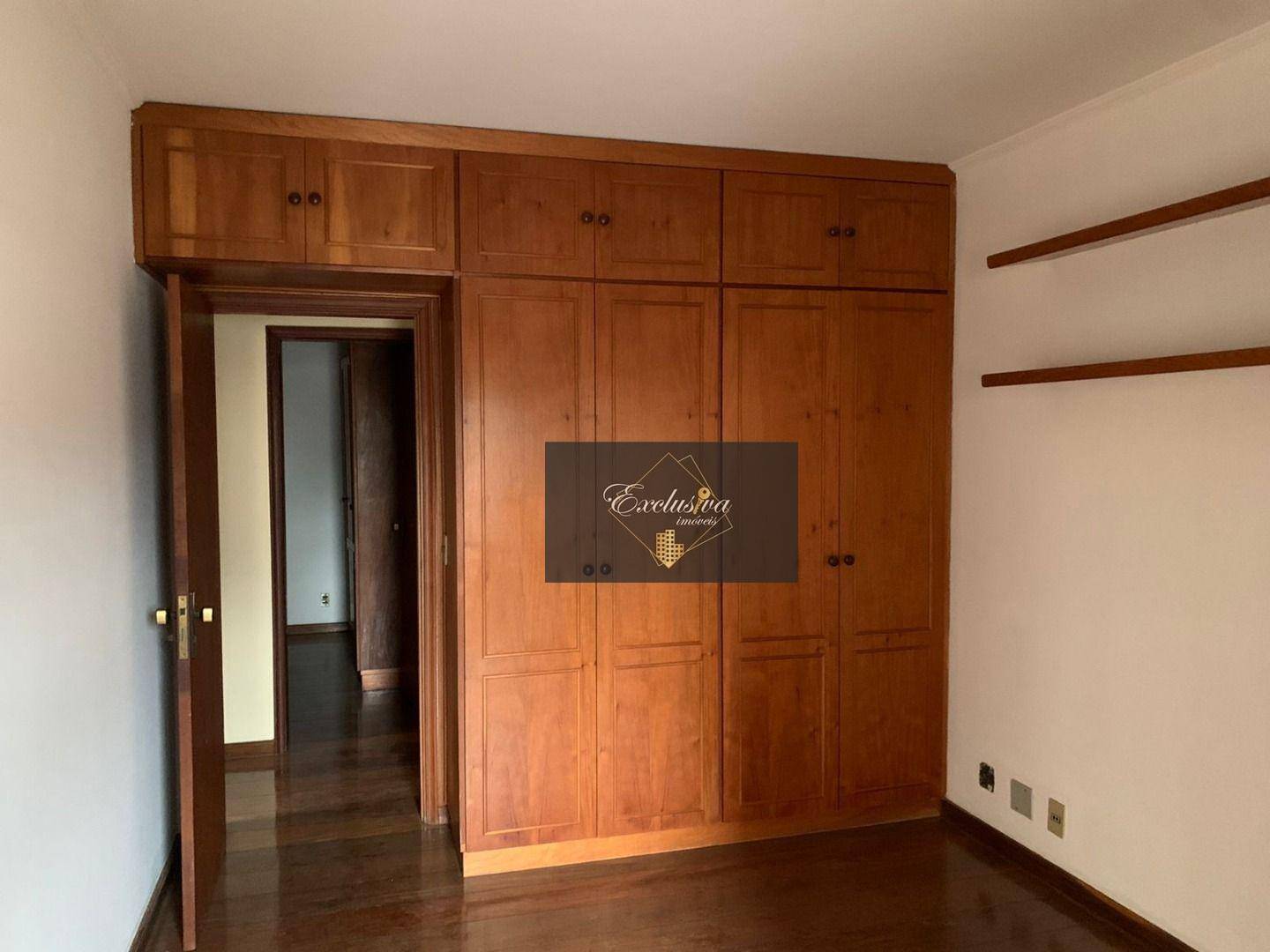 Apartamento à venda com 3 quartos, 142m² - Foto 8