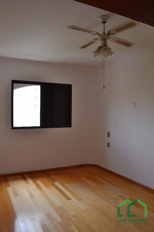 Apartamento à venda com 4 quartos, 190m² - Foto 12