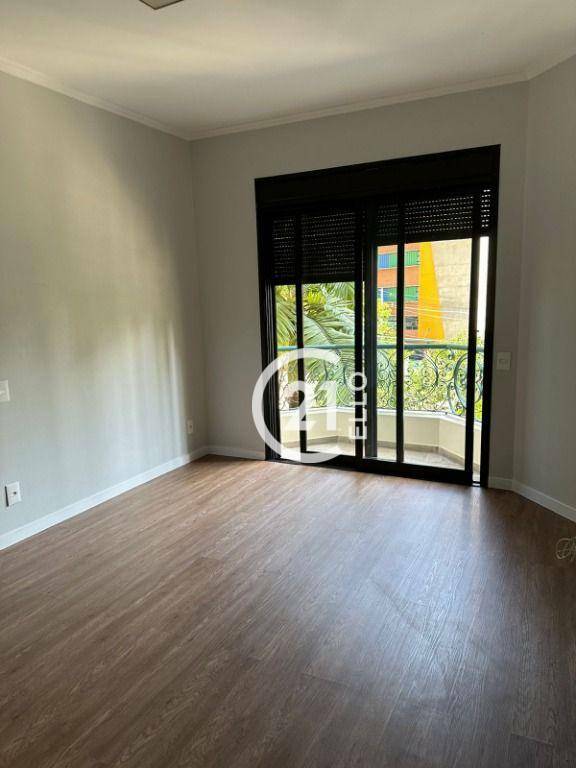 Apartamento à venda com 3 quartos, 150m² - Foto 4